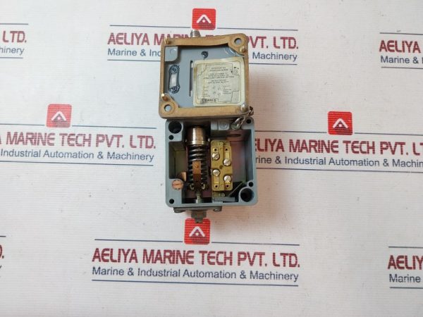 Square D Adw-6 Pressure Switch