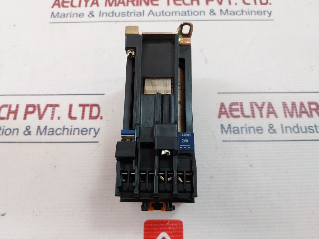Telemecanique Ca2-dn240•a65 Control Relay 660v - Image 8