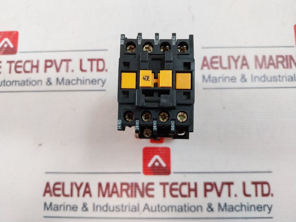 Telemecanique Ca2-dn240•a65 Control Relay 660v - Image 9