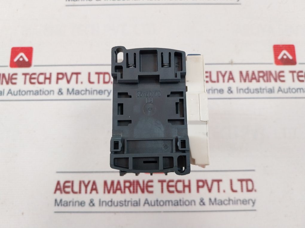 Telemecanique Schneider A013256 Contactor With Ladt0 Auxiliary Contact ...