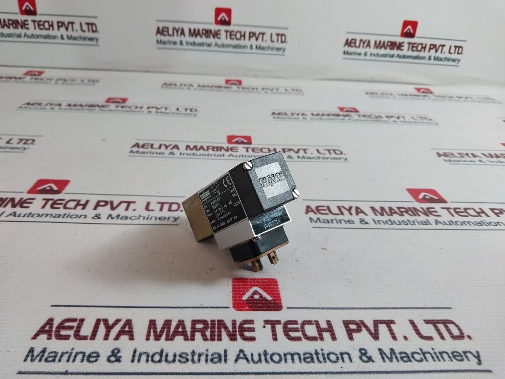 Trafag Hirschmann 9b0.2077 Pressure Switch Ip65 - Image 7