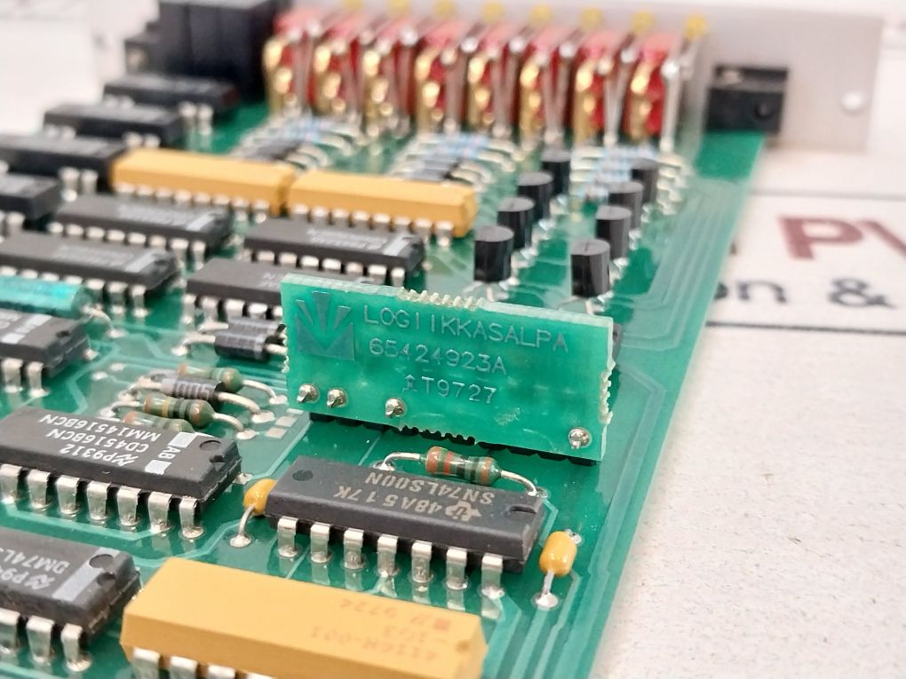 Valmet Automation M851231 8 Channel Output Module - Image 12