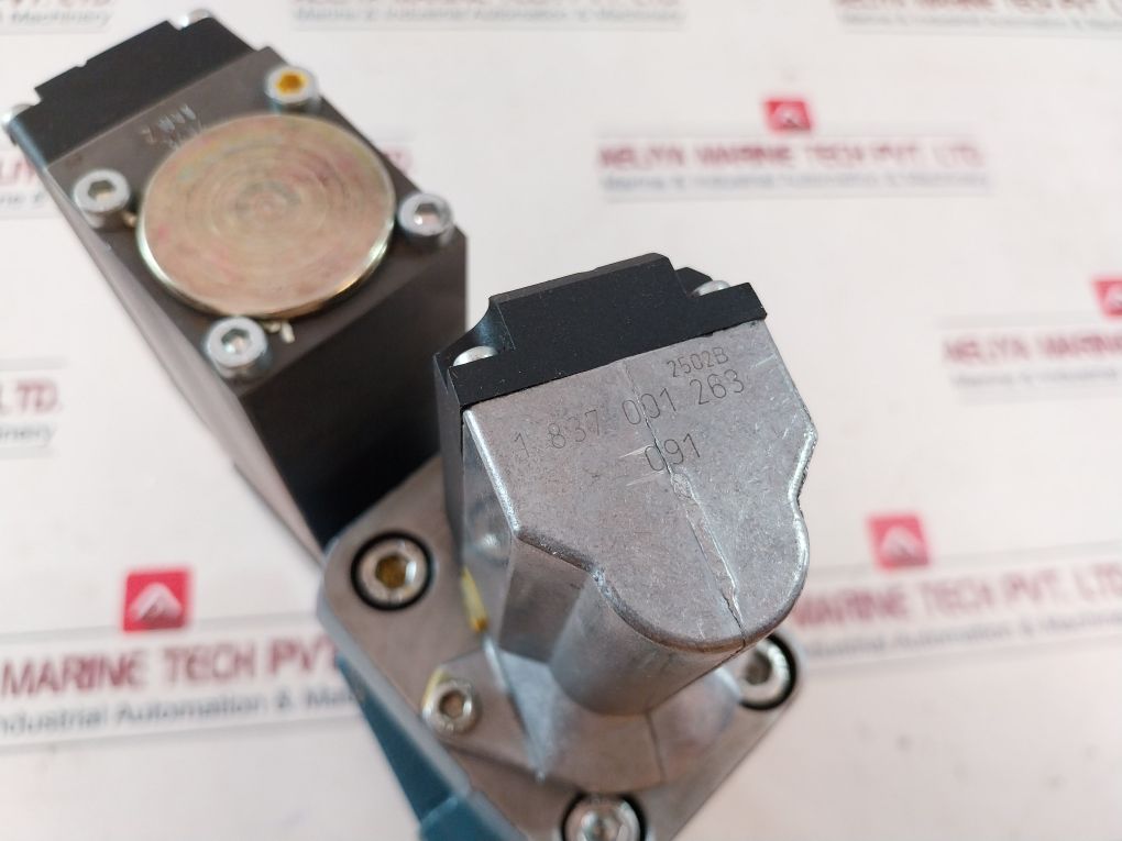 Bosch 0 811 404 033 Pilot-controlled Directional Valve 315 Bar - Image 17