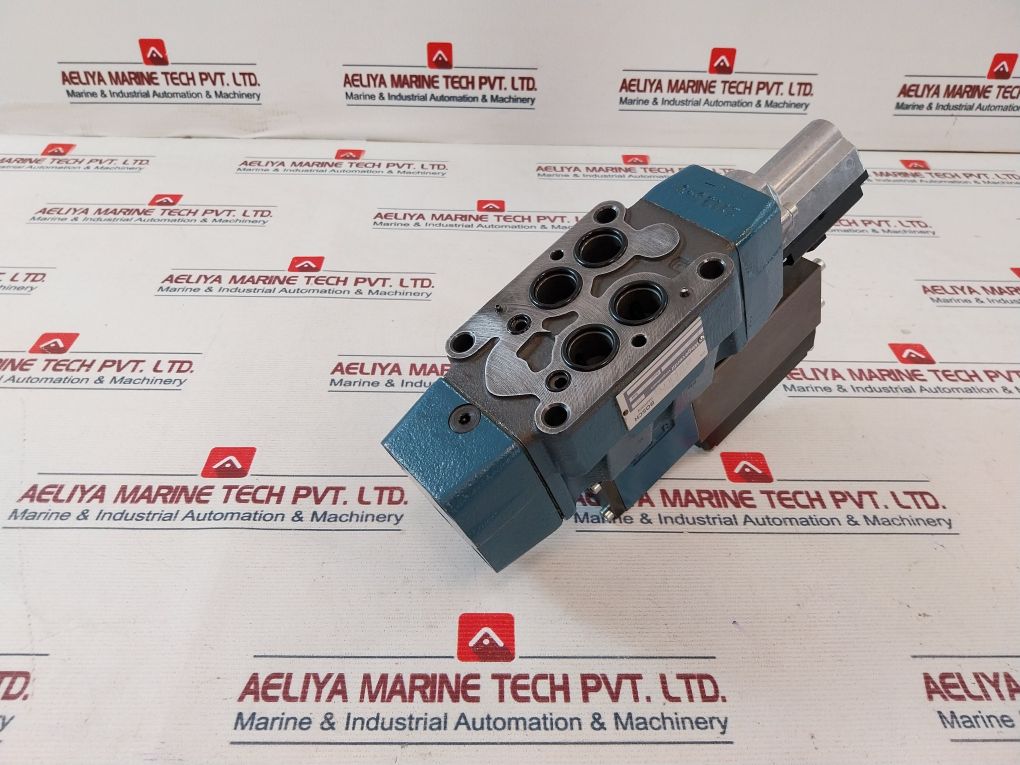 Bosch 0 811 404 033 Pilot-controlled Directional Valve 315 Bar - Image 4