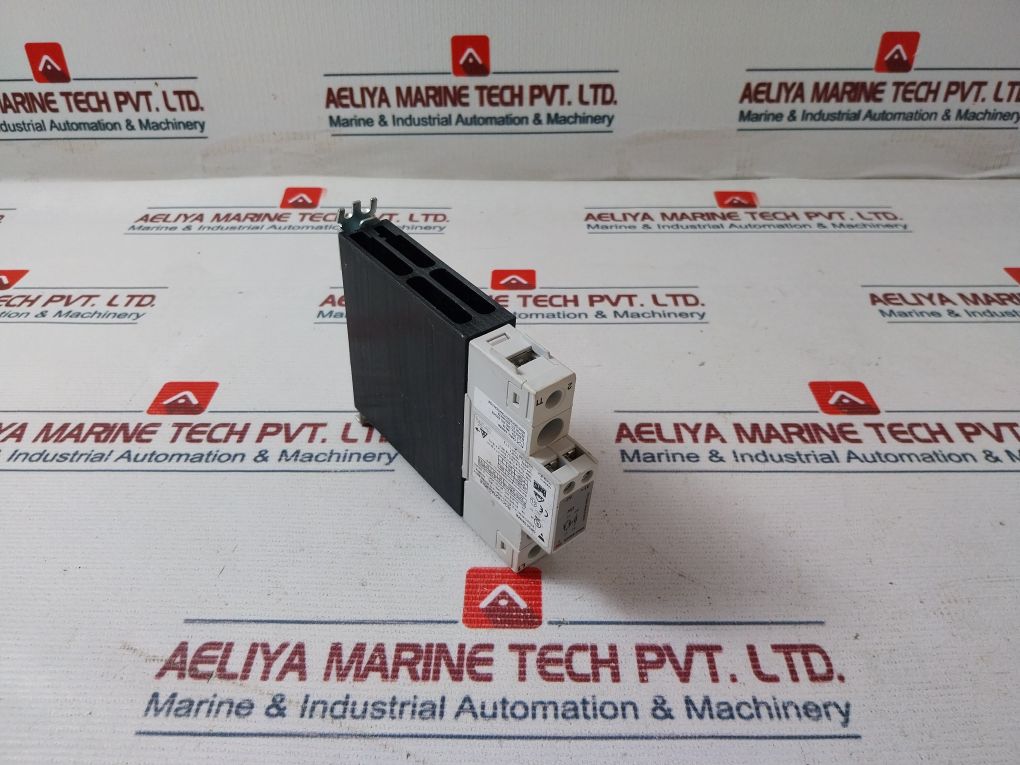 Carlo Gavazzi Rgc1a23a30kke Solid State Switch 46-65hz - Image 4