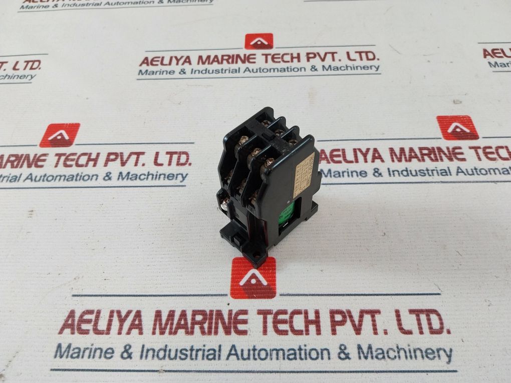 Fuji Electric Src50-2f/x (3a3b) Auxiliary Relay 100-110v 60hz - Image 3