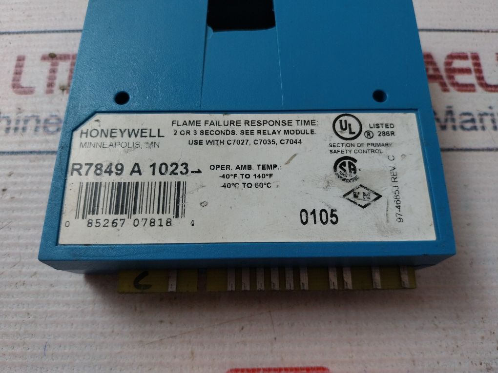 Honeywell R7849 A 1023 Ultraviolet Flame Amplifier - Image 8