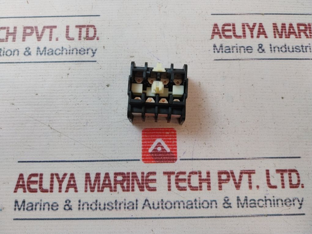 Mitsubishi Un-Ax4 Auxiliary Contact Block - Image 3