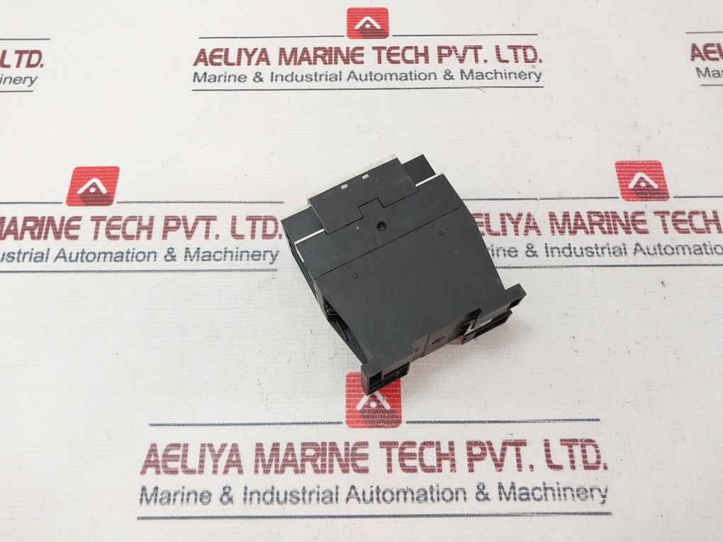 Moeller Dil M 32-10 3 Pole Contactor 600 Vac - Image 5