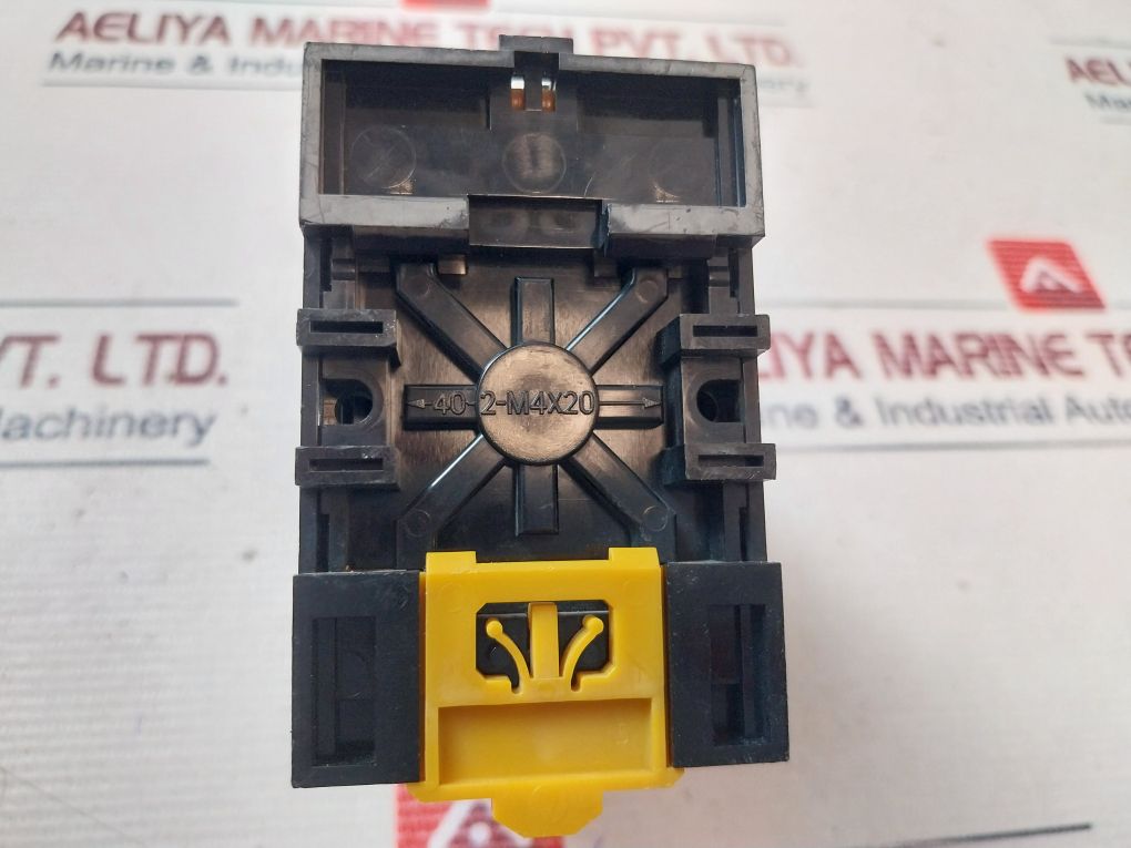 Omron Dts Solid State Timer 0-60 Sec - Image 11