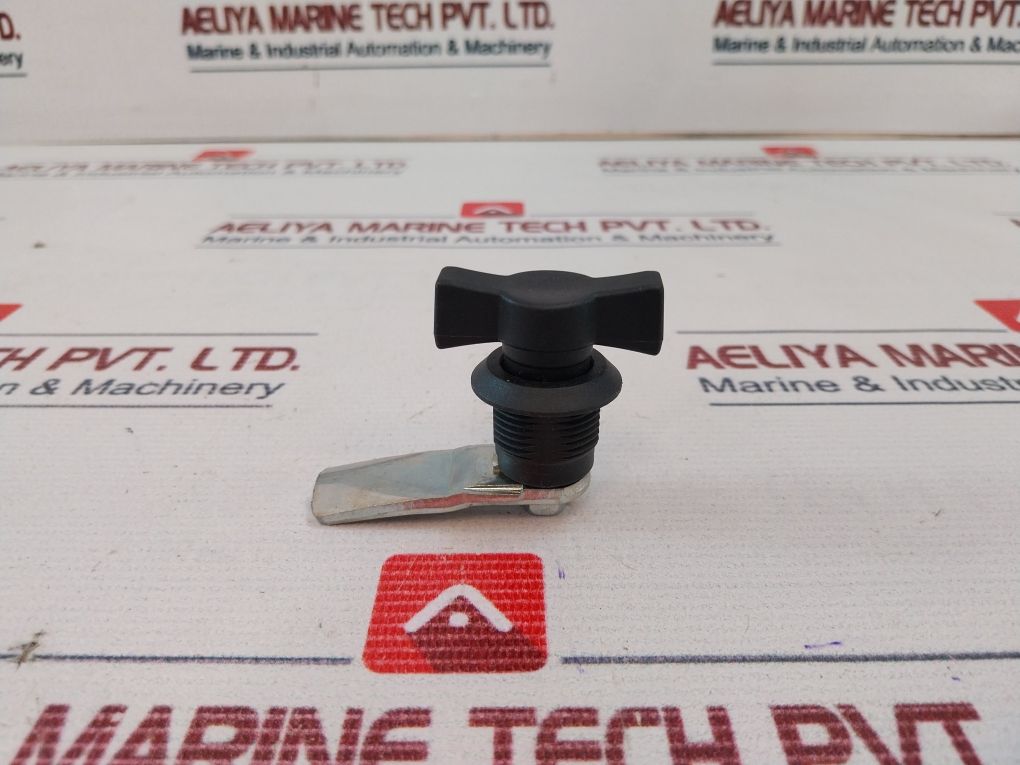 Rs 348-7135 Lock Handle - Image 7