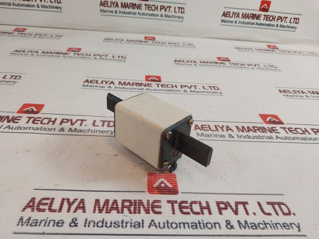 Siemens 3na1 221 Fuse Link - Image 4