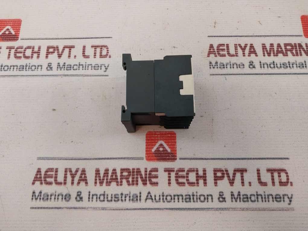 Telemecanique Schneider Ca3kn22bd Control Relay 24v - Image 6