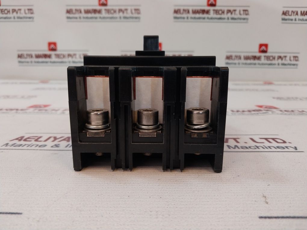 Terasaki Xs100nb 3 Pole Circuit Breaker 30a - Image 10