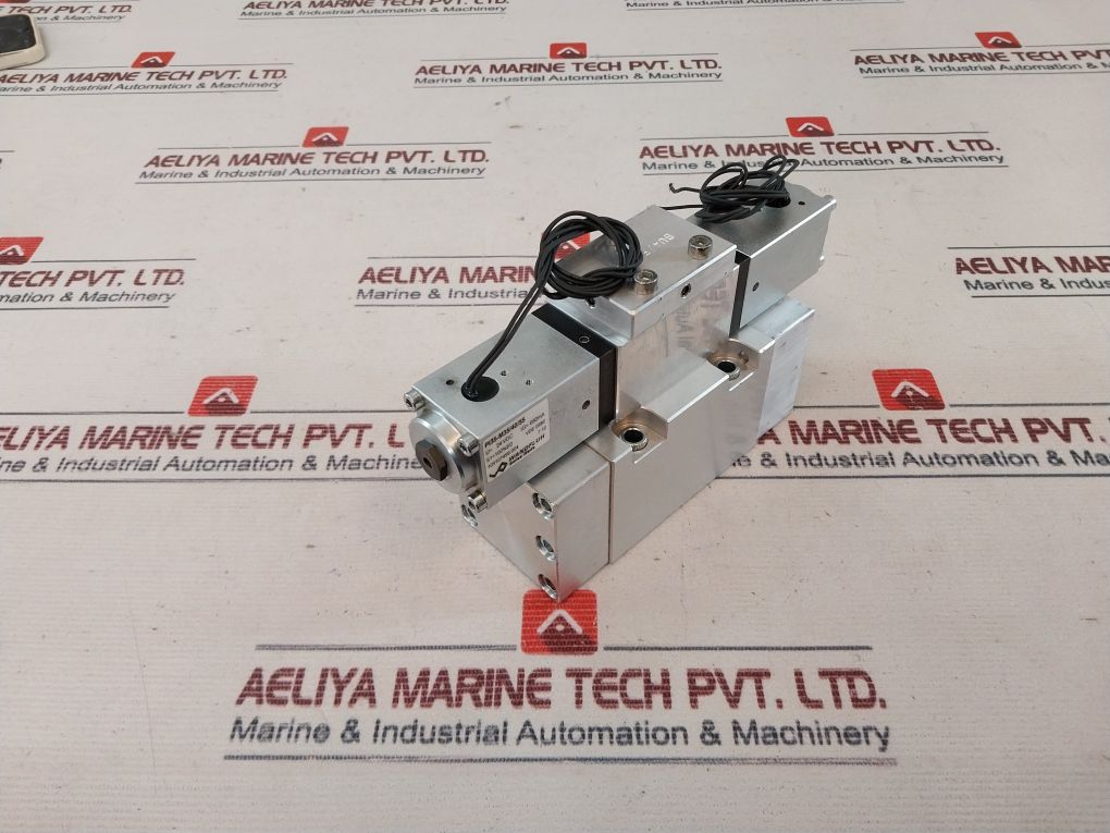 Wandfluh Avpwv4d102-80-ti-hb4,5m35/55-s1954 #1 Hydraulic Valve - Image 4