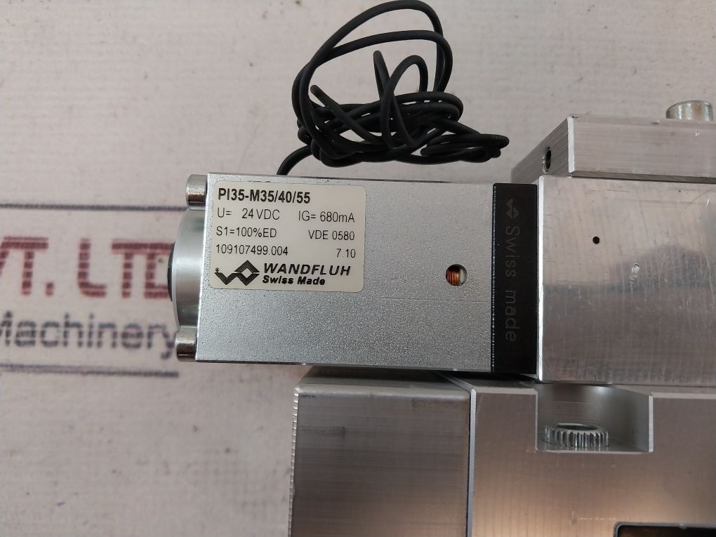 Wandfluh Avpwv4d102-80-ti-hb4,5m35/55-s1954 #1 Hydraulic Valve - Image 9