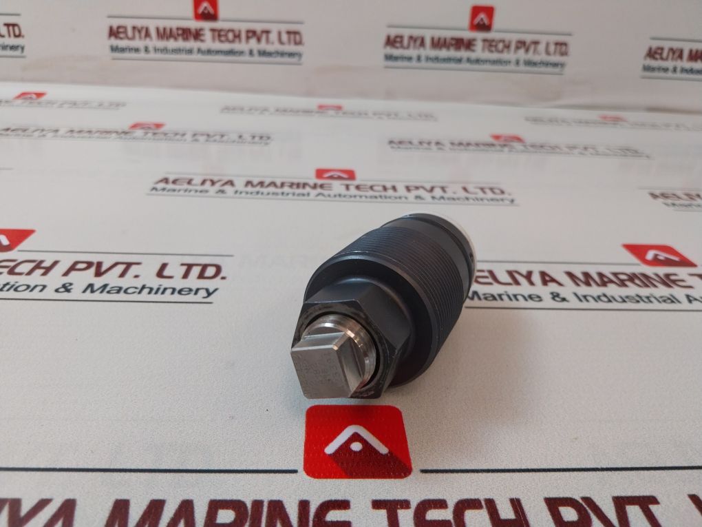 551005-1 1/2 Npt Hollow Plug Body - Image 4