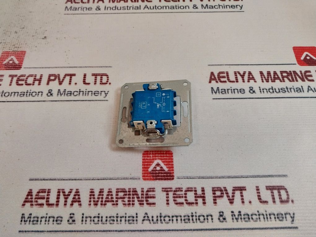 Asea Skandia E 63 062 70 Door Release Pushbutton W/text - Image 3