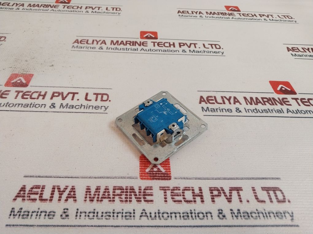 Asea Skandia E 63 062 70 Door Release Pushbutton W/text - Image 4