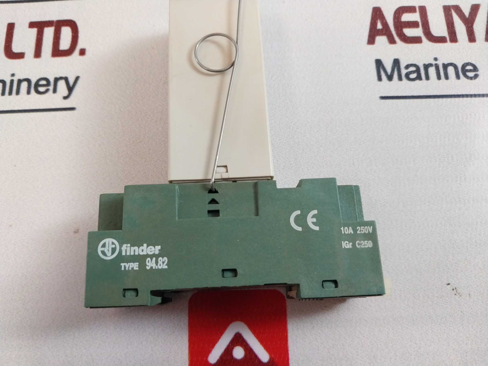 Finder 85.32 Timer With 94.82 Socket - Image 10