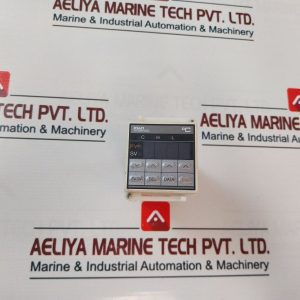 Fuji Electric Pyz4tby2-1e Temperature Controller