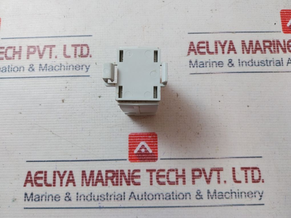 Hager Sr 151 Converter 50-60 Hz - Image 6