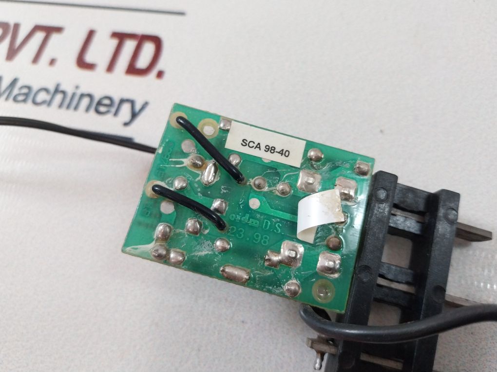 Merlin Gerin Schneider Electric 685 654 Mx-a Shunt Trip/ Spring Release - Image 10