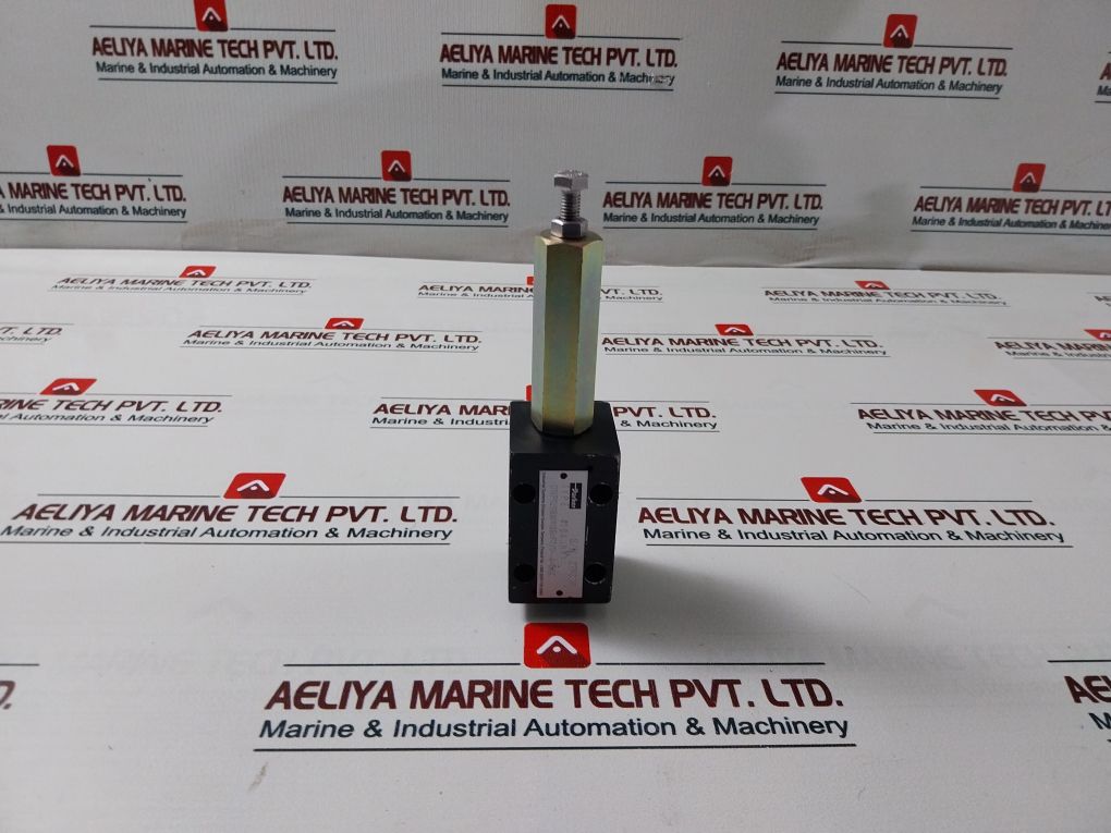 Parker 41088003 Directional Control Valve - Image 7