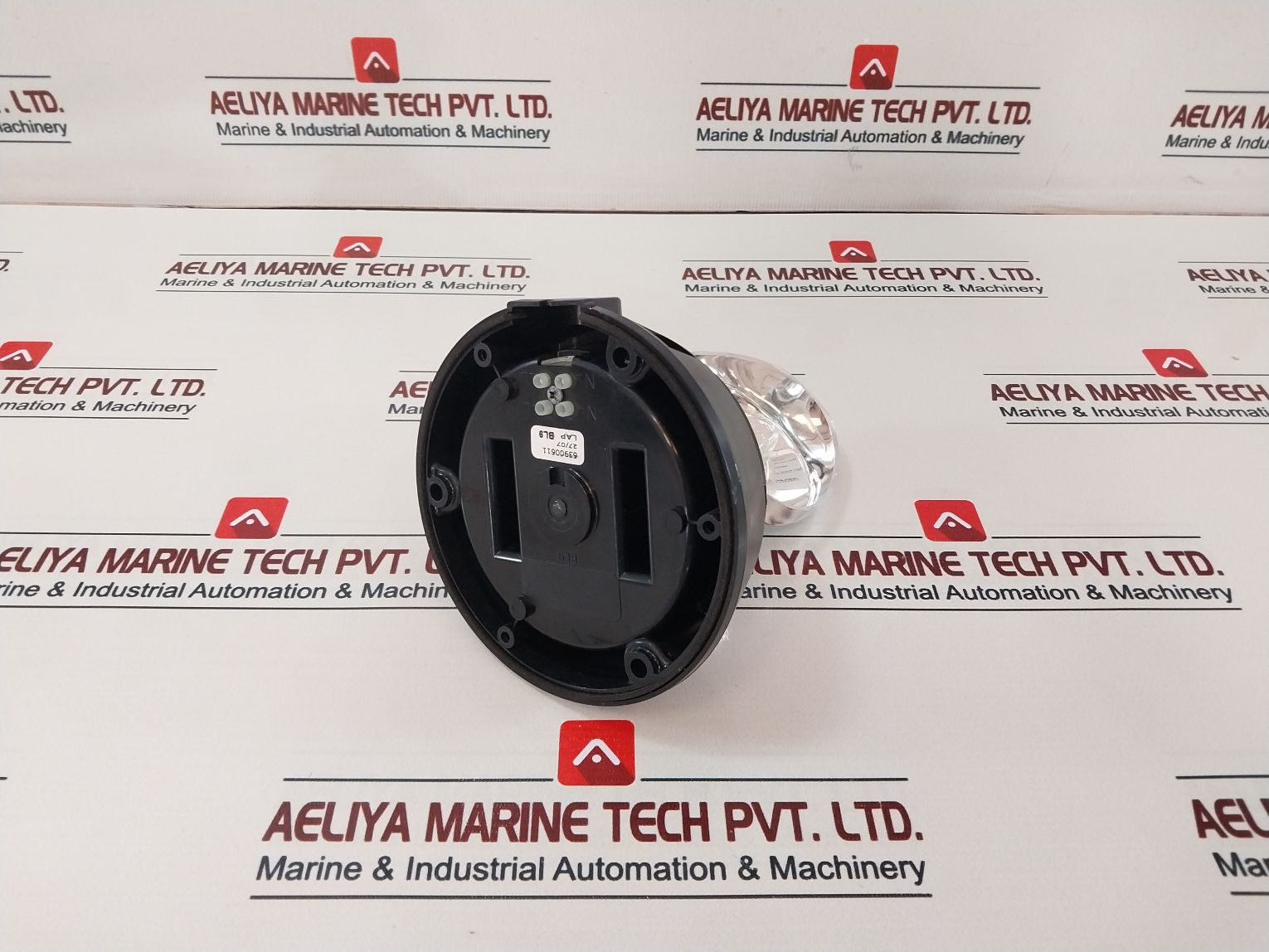 Rs 236-206 Incandescent Rotating Surface Mount - Image 4