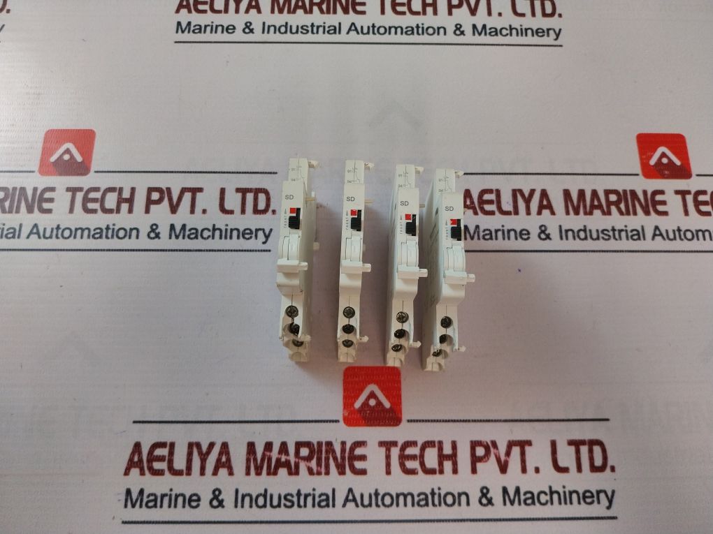 Schneider Electric A9n26927 Auxiliary Contact - Aeliya Marine