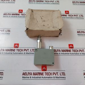 Trafag 8202.77.2210 Pressure Transmitter