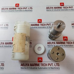 Nov 20001193+20 Cartridge Valve 7402890