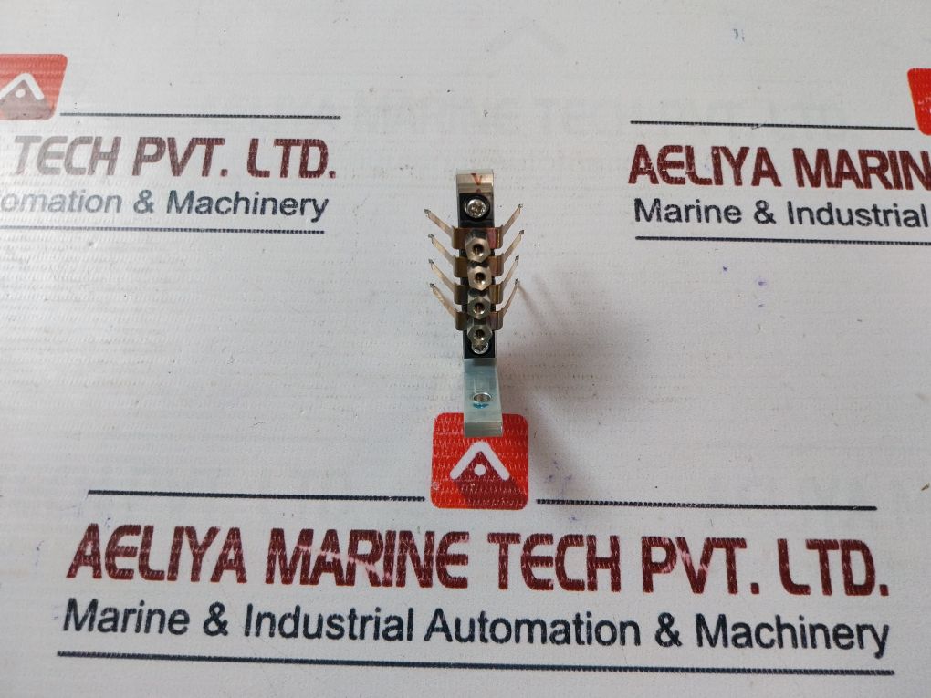 3107.9154 Brush For Alpha Midi Course Gyro Compass - Image 4