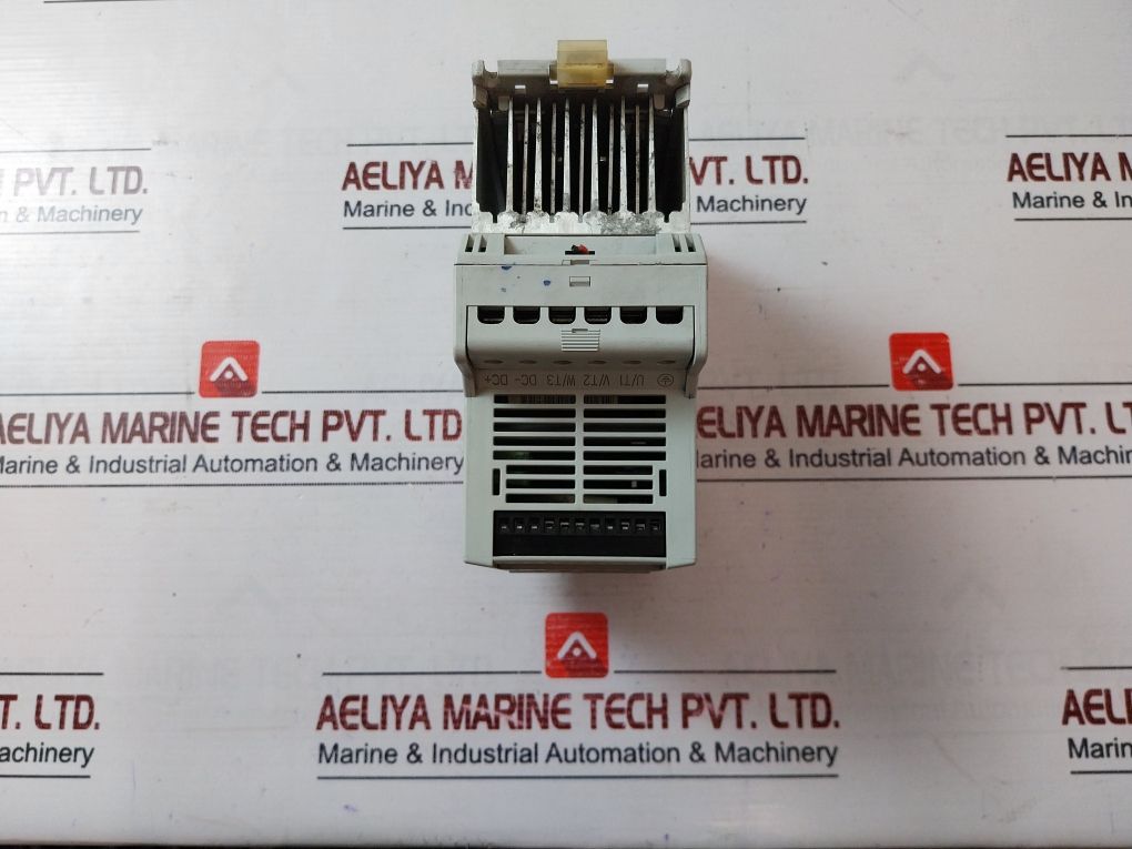 Allen-Bradley 160-Ba06nsf1p1 Speed Controller Drive - Image 4