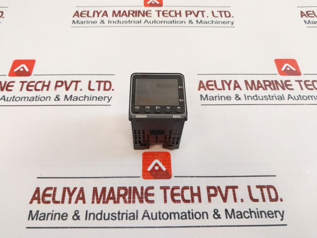 Omron E5cc-qx2asm-800 Temperature Controller 5.2va