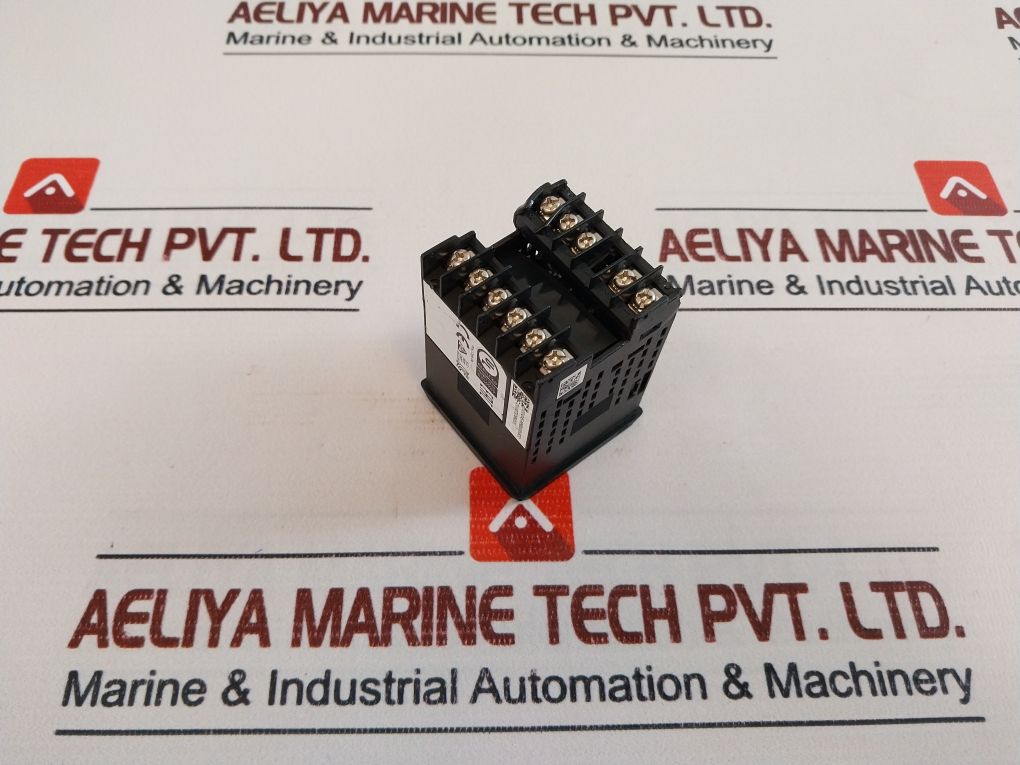 Omron E5cc-qx2asm-800 Temperature Controller 5.2va - Image 6