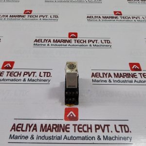 Omron H3y-4 Timer With Base 0-30 Sec