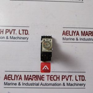 Omron H3y-4 Timer With Base 5a250v