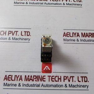 Omron H3y-4 Timer With Base 5a250v