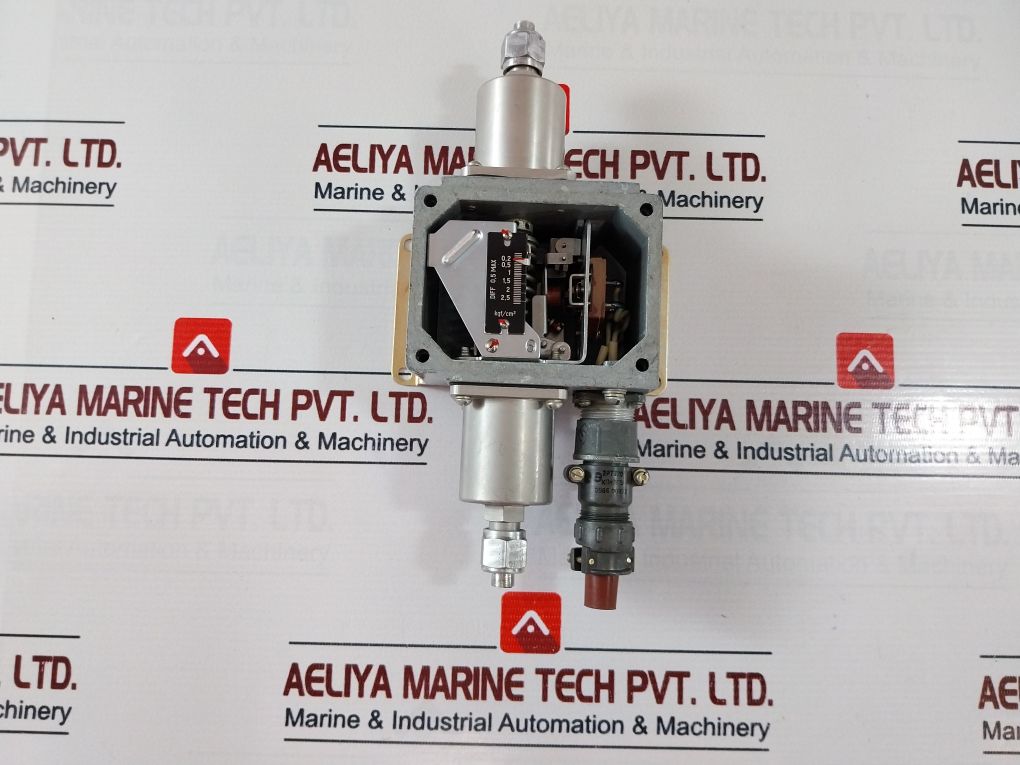 Rks-1-Om5-01 Differential Pressure Switch - Image 13