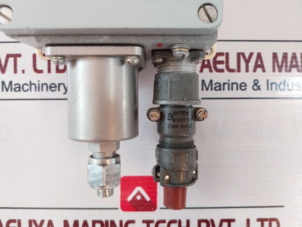 Rks-1-Om5-01 Differential Pressure Switch - Image 10