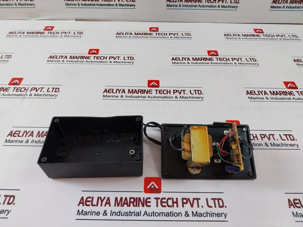 Rr 12600m 12 Volt Gelled/cell Charger - Image 4