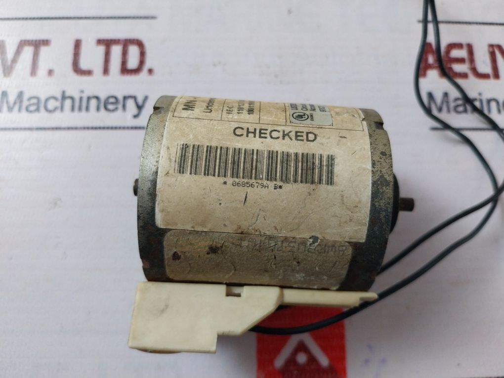 Schneider Electric 685 679 Undervoltage Release - Image 10