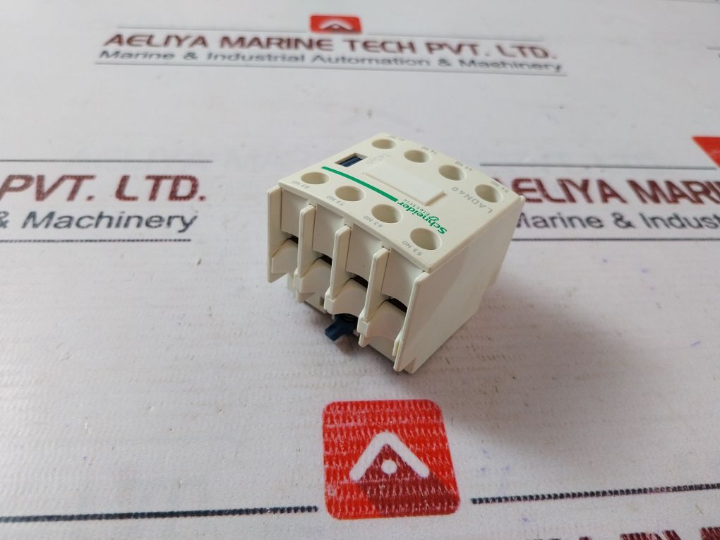Schneider Electric Ladn40 Auxiliary Contact Block - Image 3