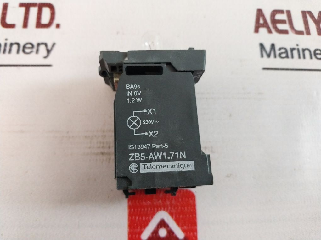 Schneider Electric Telemecanique Xb5 Aw1171n Flush Intergral Iiluminated Roung Push Button With Zbe-101n Contact Block - Image 9