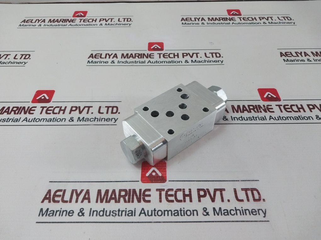 Sun Hydraulics Dbx Hydraulic Valve - Aeliya Marine