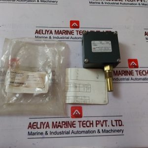United Electric 102 Temperature Controller