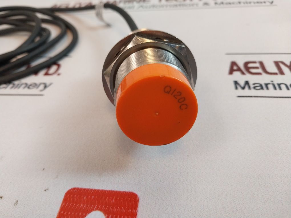 AUTONICS CR30-15AC Proximity Sensor. - STC Industrial Services
