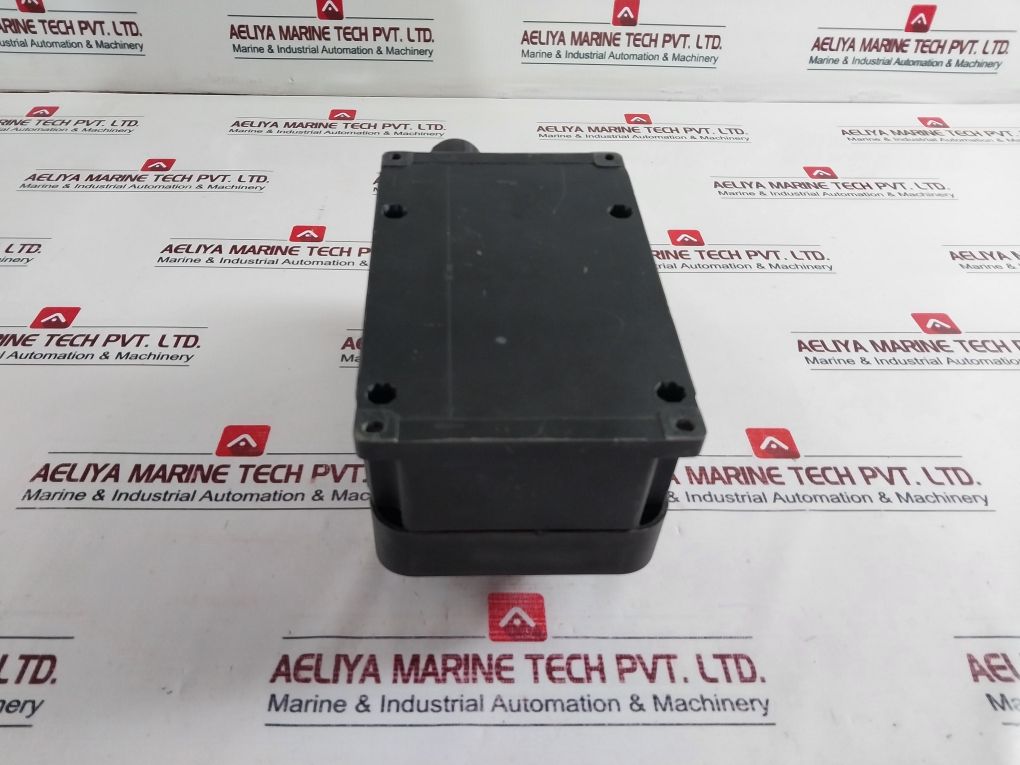 Cz Electric Cz0252 Explosion Proof Panel Mount Socket - Image 4