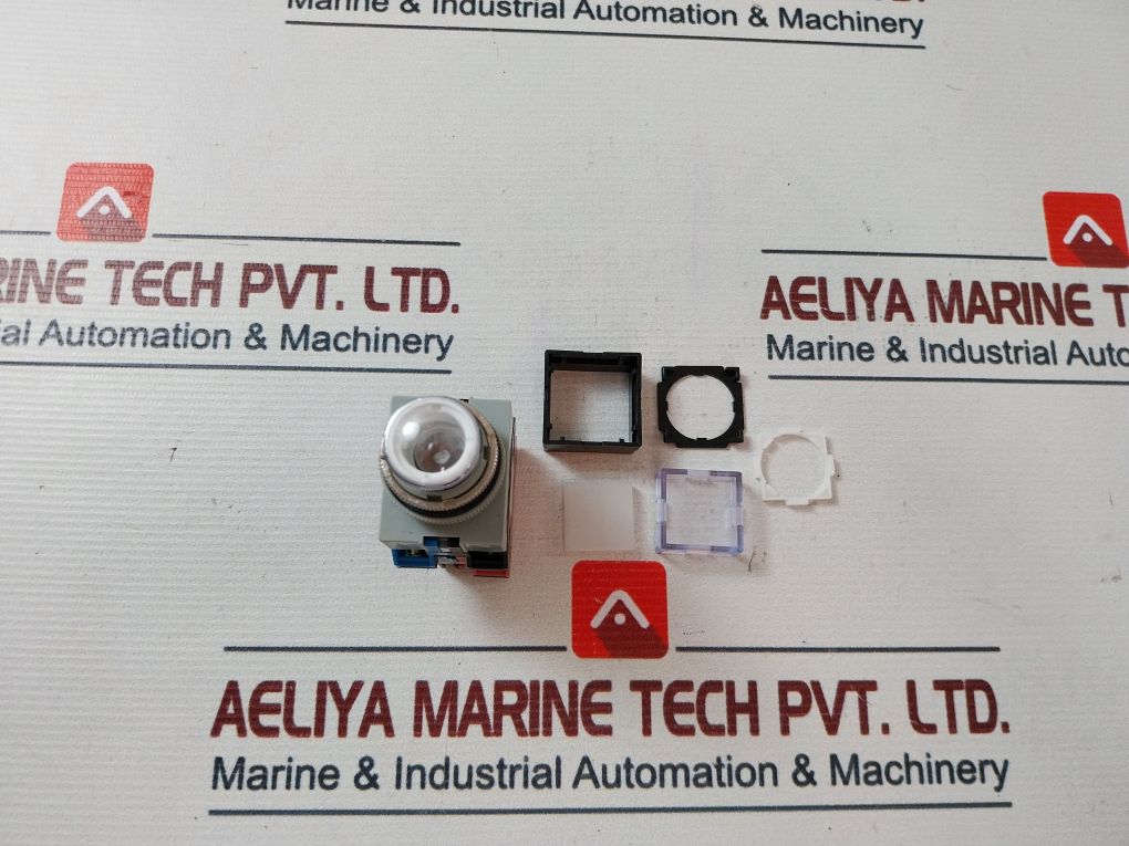 Idec Aolqw2b3311 Pushbutton Switch 24 V - Image 3